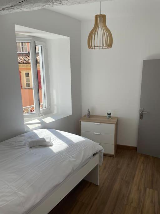 Grand Appartement Hyper Centre 格拉斯 外观 照片